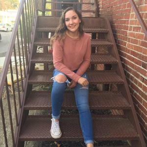 Meet your Posher, Olivia